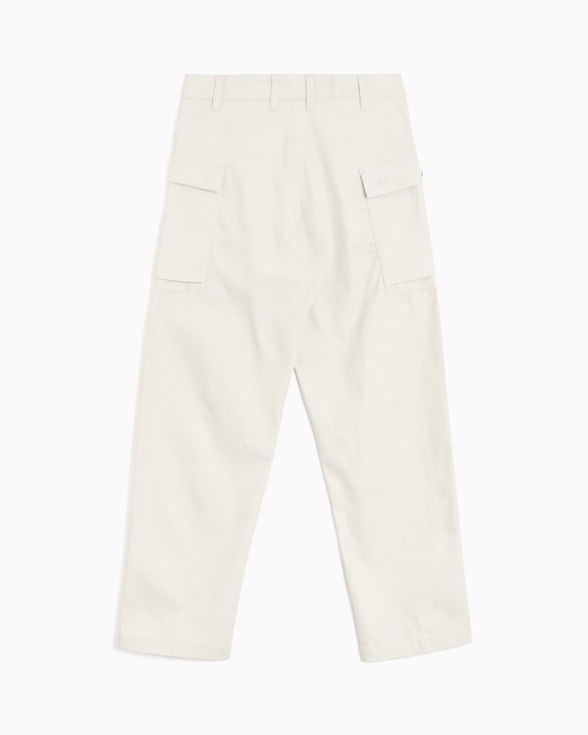 Nike Life Men s Cargo Pants Blanco FJ0323 072 FOOTDISTRICT