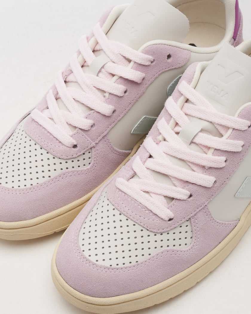 V10 sneakers sale