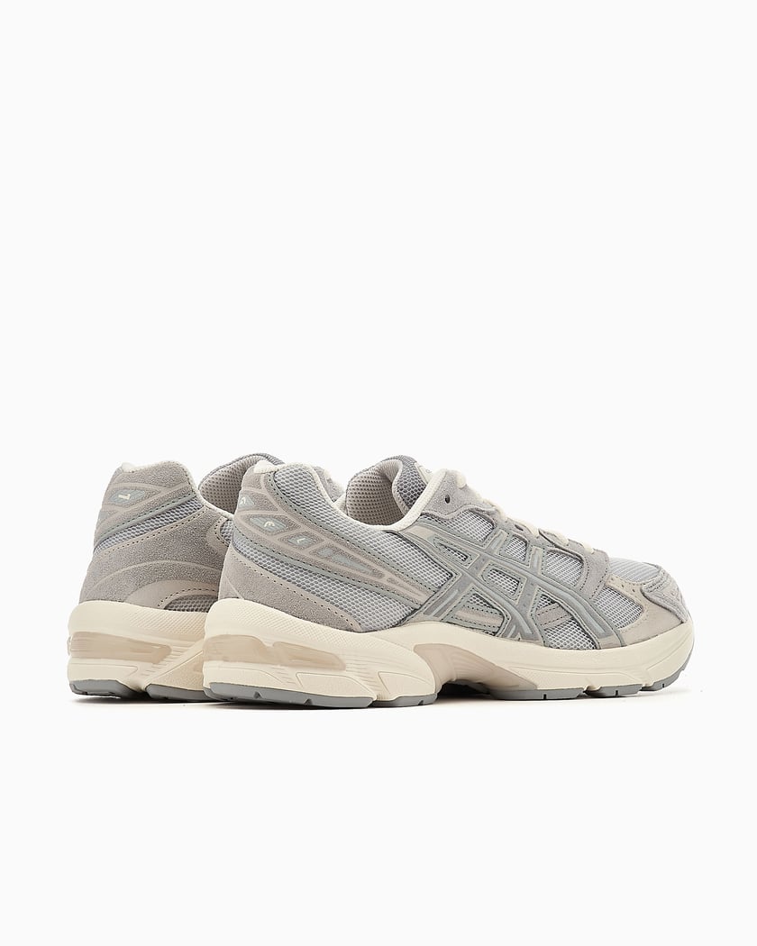 Basket asics gris new arrivals
