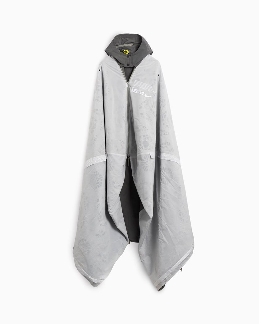 Nike ISPA NRG Unisex Metamorph Poncho Black FJ7267 025 FOOTDISTRICT
