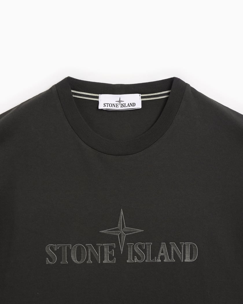 Stone Island Logo Men's T-Shirt Black 81152NS80-V0062 Stone Island Logo Men's T-Shirt Black 81152NS80-V0062