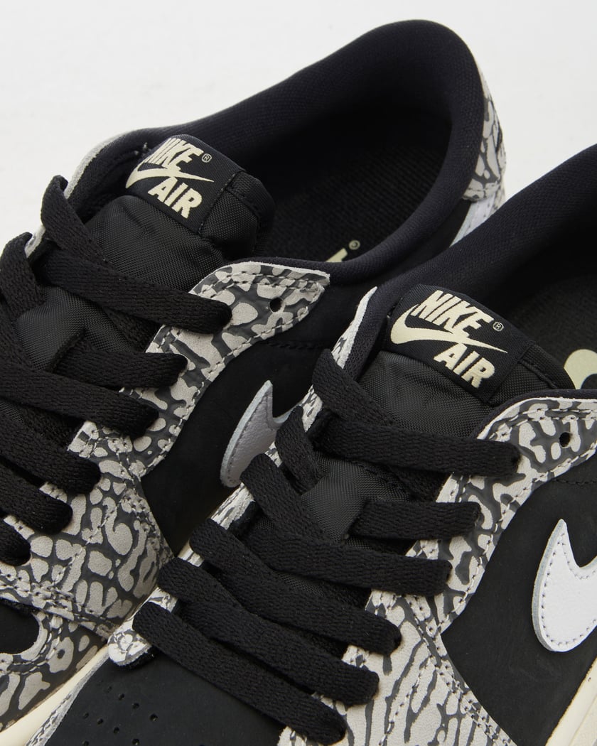 Air Jordan Women s 1 Retro Low OG Black Cement Zwart Wit CZ0775 001 FOOTDISTRICT