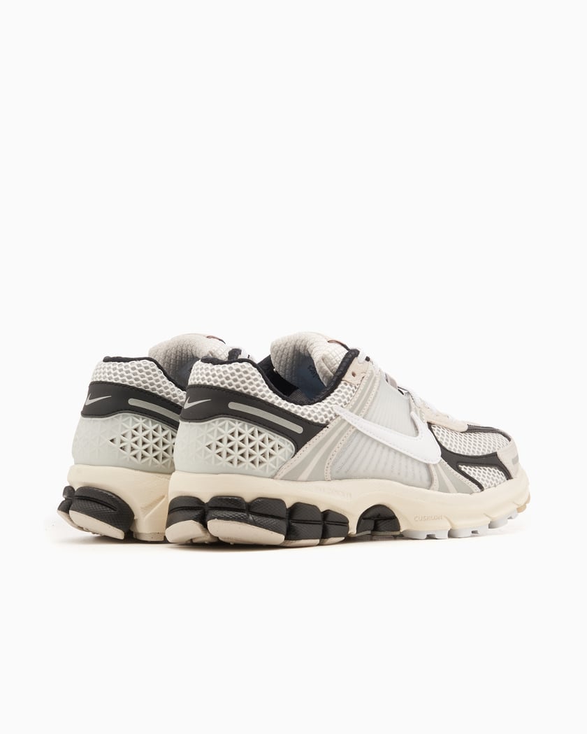 Nike air max zoom vomero 13 deals