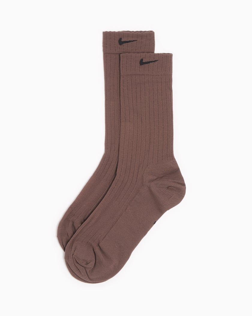 Nike calf socks womens deals