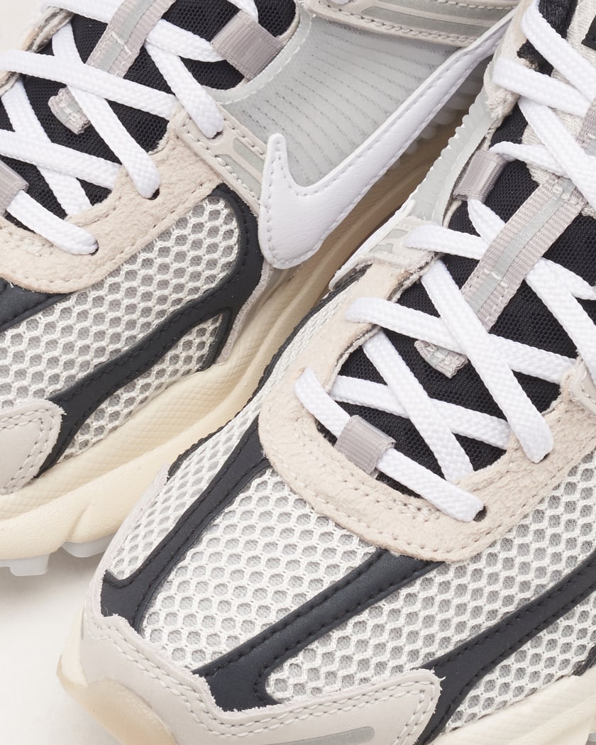 Nike Zoom Vomero 5 Premium Supersonic WeiB FN7649 110 FOOTDISTRICT