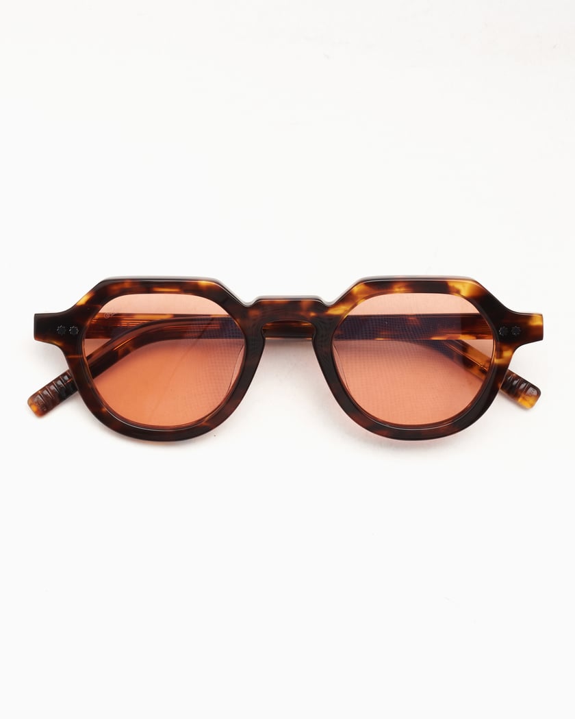Akila Lola Unisex Sunglasses Brown 2210-94-86 | FOOTDISTRICT Akila Lola Unisex Sunglasses Brown 2210-94-86 | FOOTDISTRICT