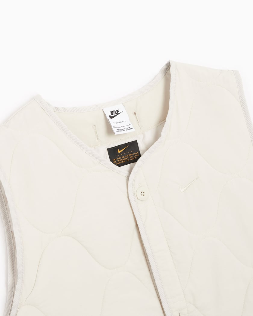 Nike Life Men s Woven Insulated Military Vest White DX0890 072 FOOTDISTRICT