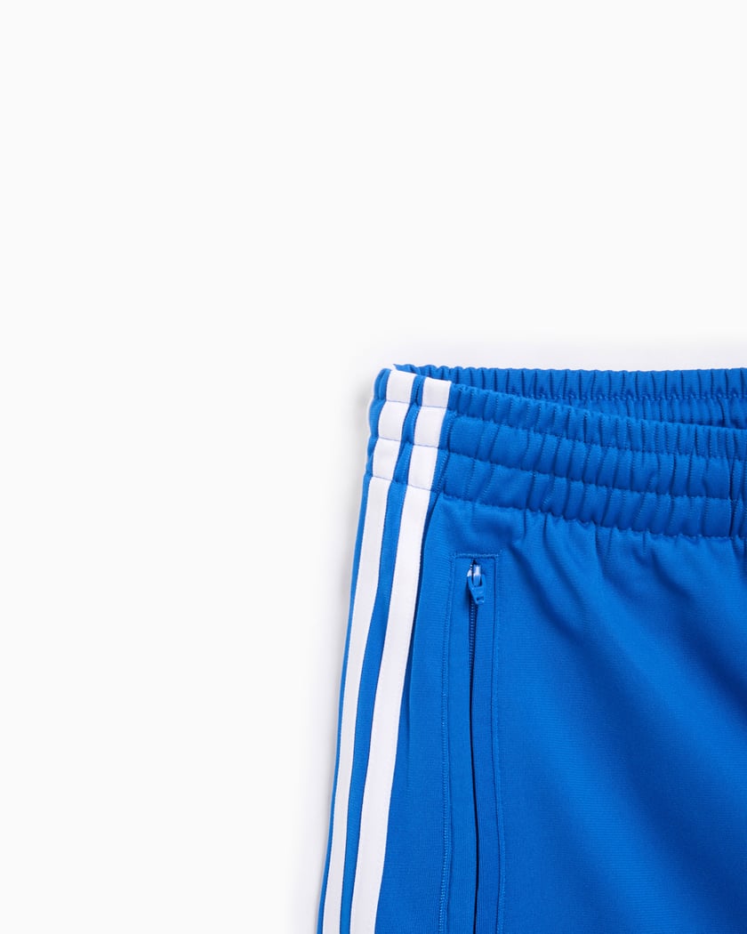 adidas Originals Firebird Men s Shorts Blau IM9419 FOOTDISTRICT