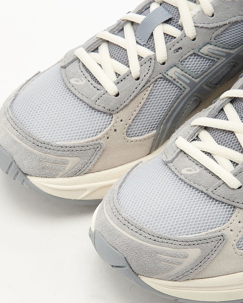 Asics Gel 1130 Gris 1201A255 022 Comprar Online en FOOTDISTRICT