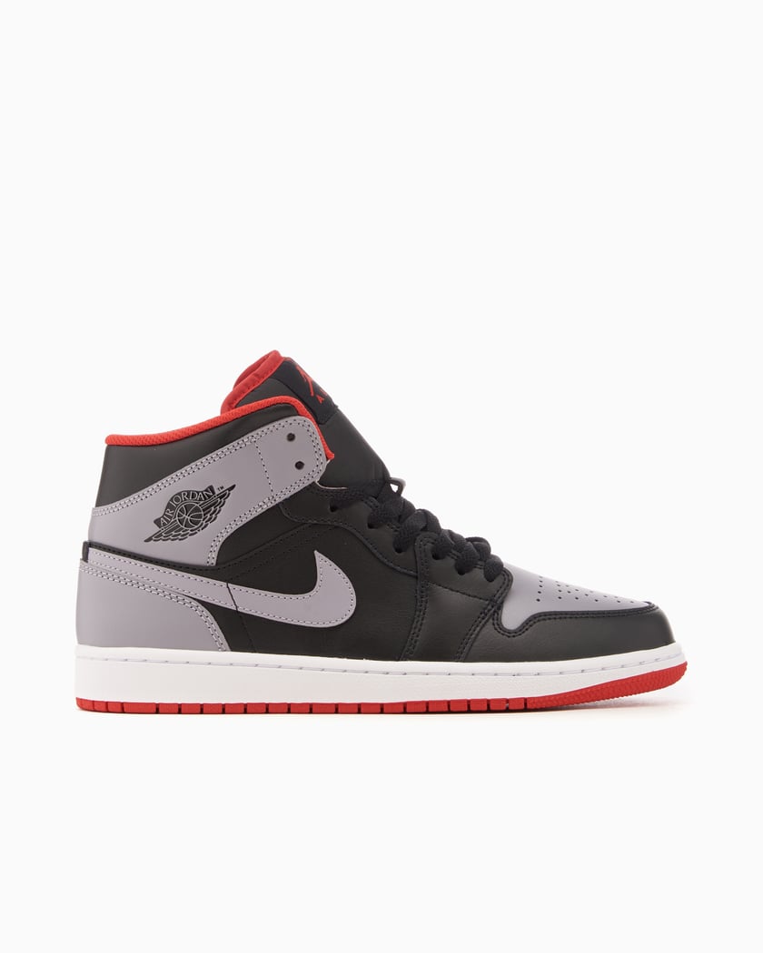 Jordan noire et rouge online