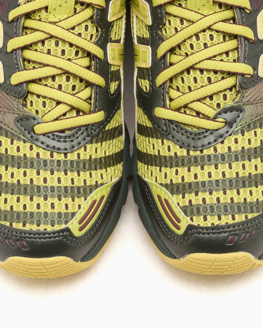 ASICS UB9-S Gel-DS Trainer 14 Amarillo 1203A606-750 FOOTDISTRICT - Main Image