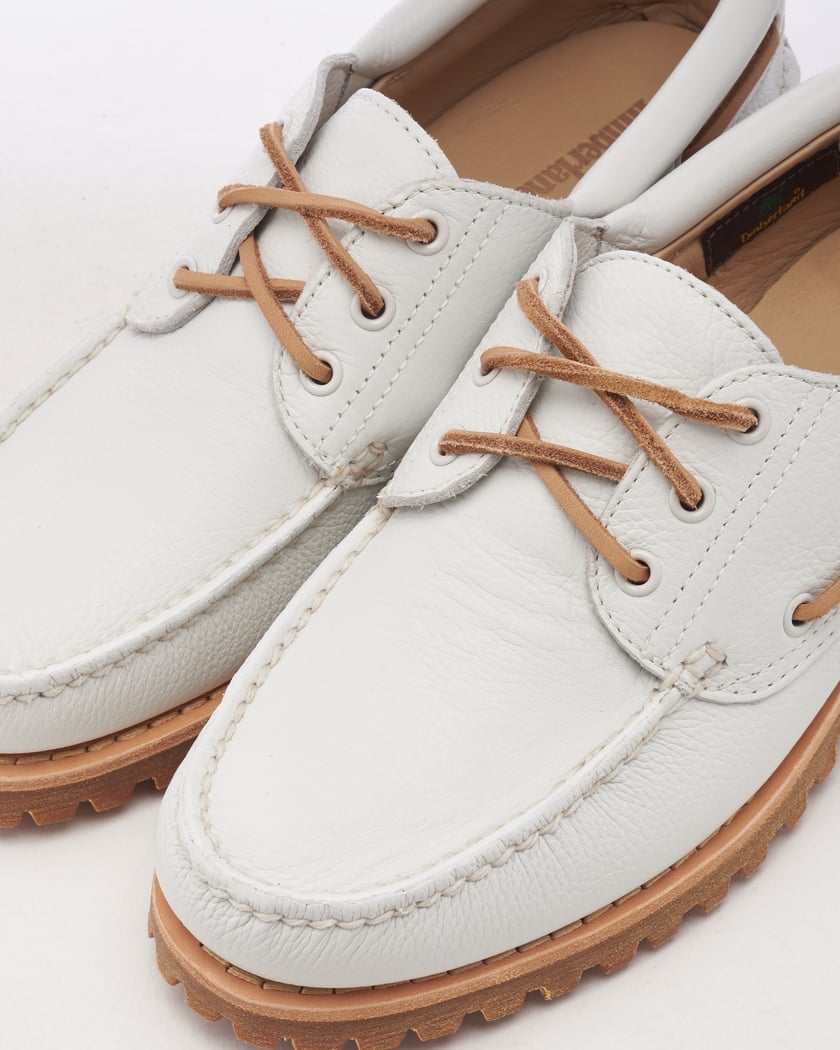 White timberland boat shoes top