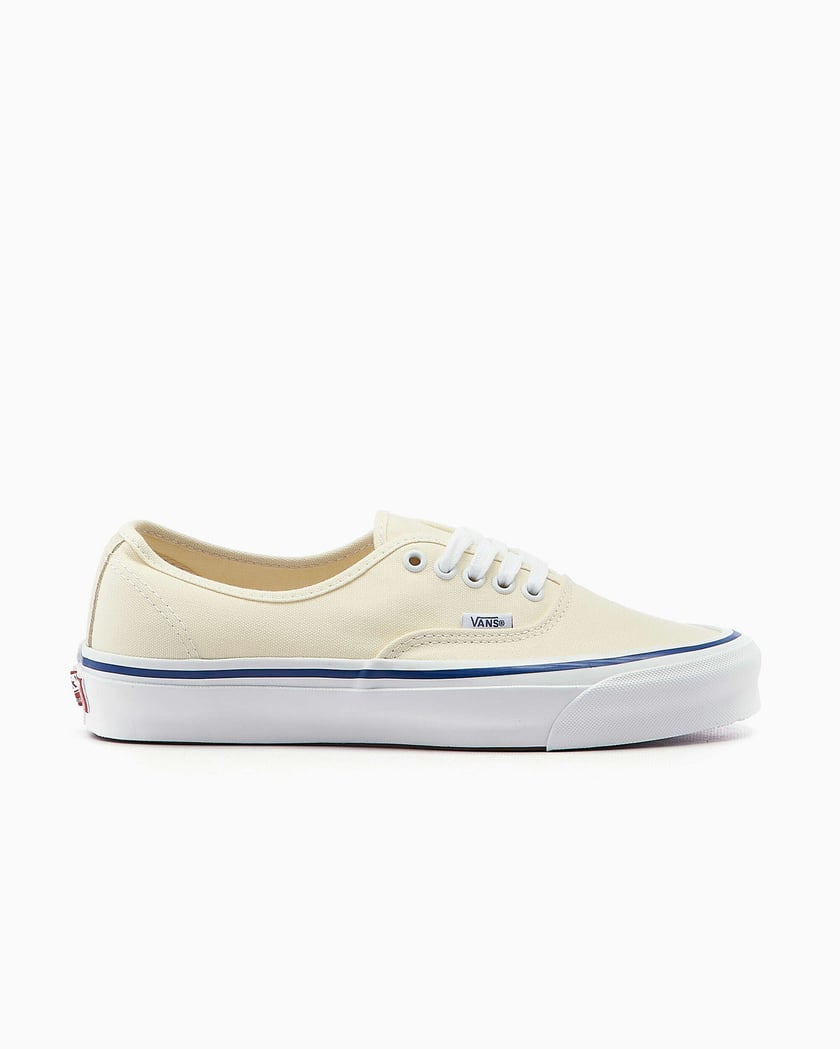 Vans Authentic LX Beige VN0A4BV90RD1 Shop Online bij FOOTDISTRICT