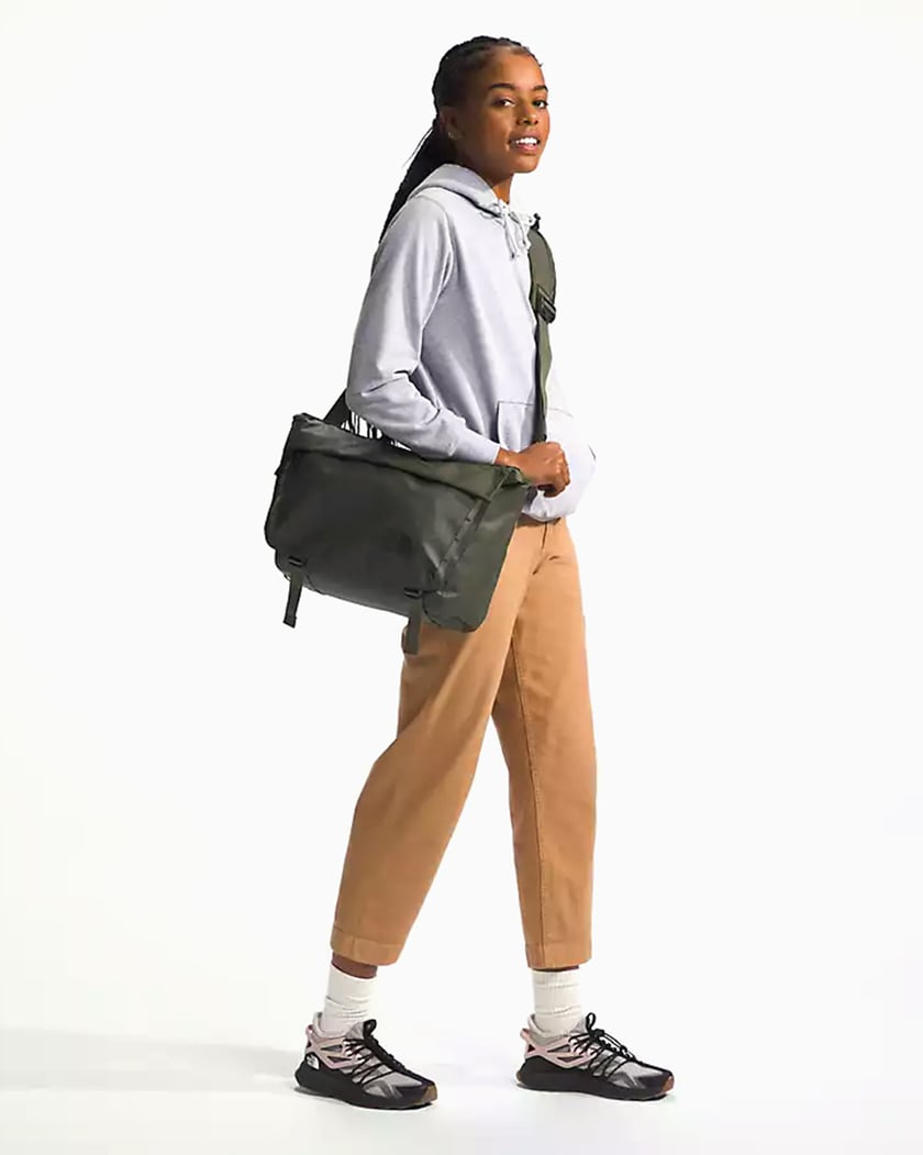 North face base camp messenger bag hot sale