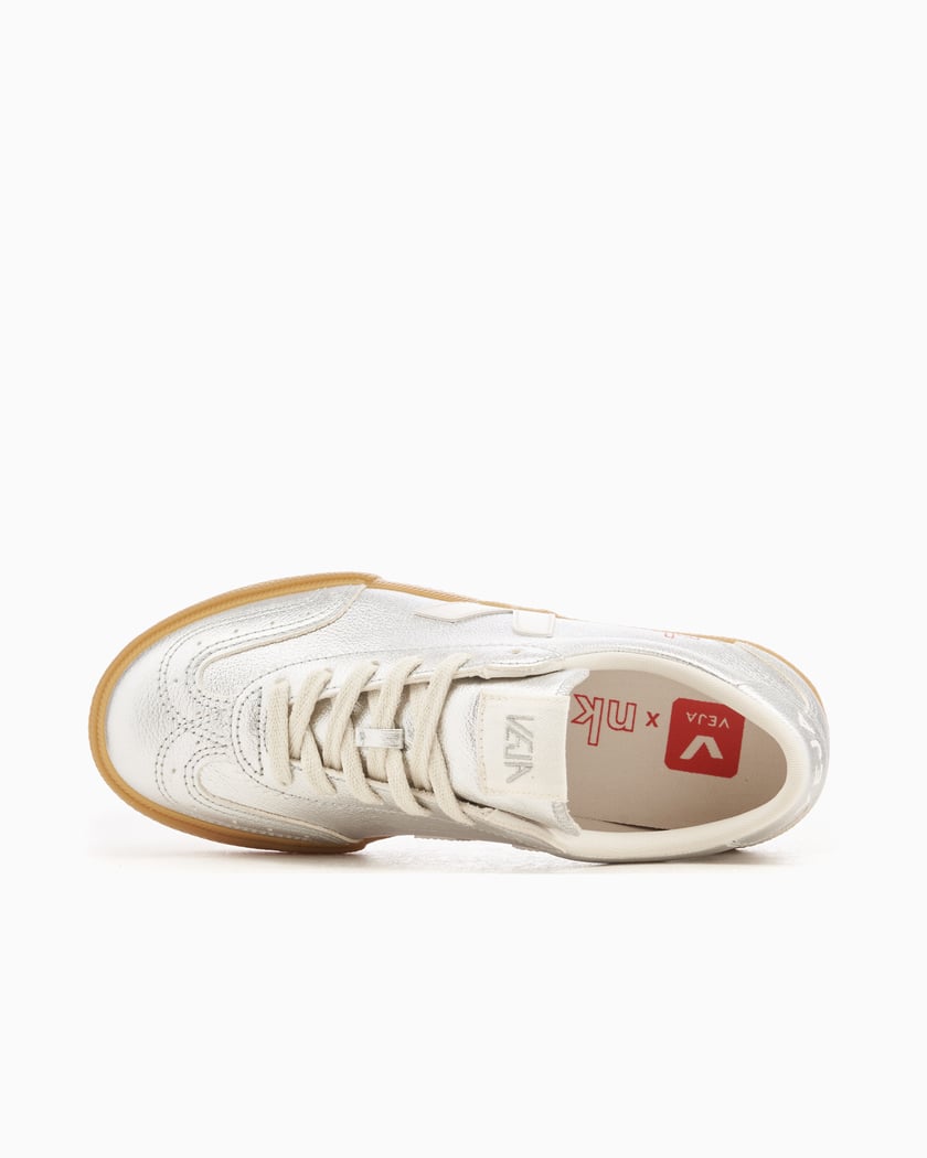 Veja x NK Women s Volley Argente VK0503856A FOOTDISTRICT