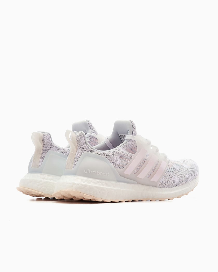 adidas Women s Ultraboost 5.0 DNA