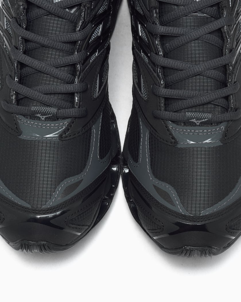 Mizuno Wave Prophecy LS Gore-Tex® Black D1GA2560-01 | FOOTDISTRICT