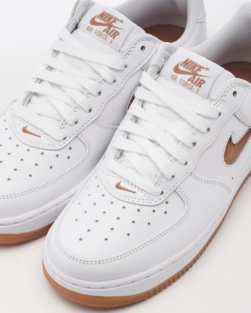 Nike Air Force 1 Low Retro Gum Jewel Blanco FN5924 103 FOOTDISTRICT