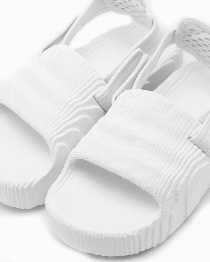adidas Originals Women s Adilette 22 XLG