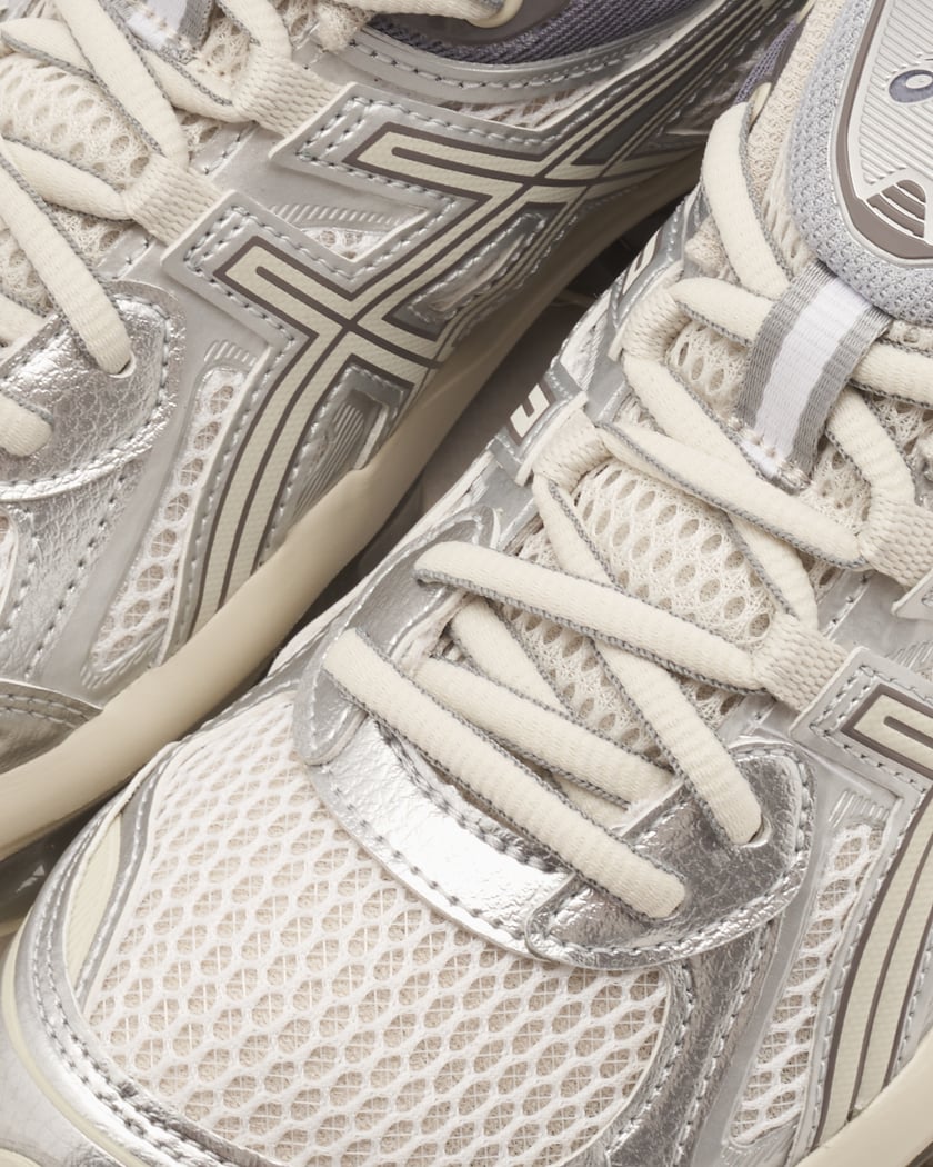 ASICS Gel Quantum Kinetic Silberfarben 1203A270 101 FOOTDISTRICT