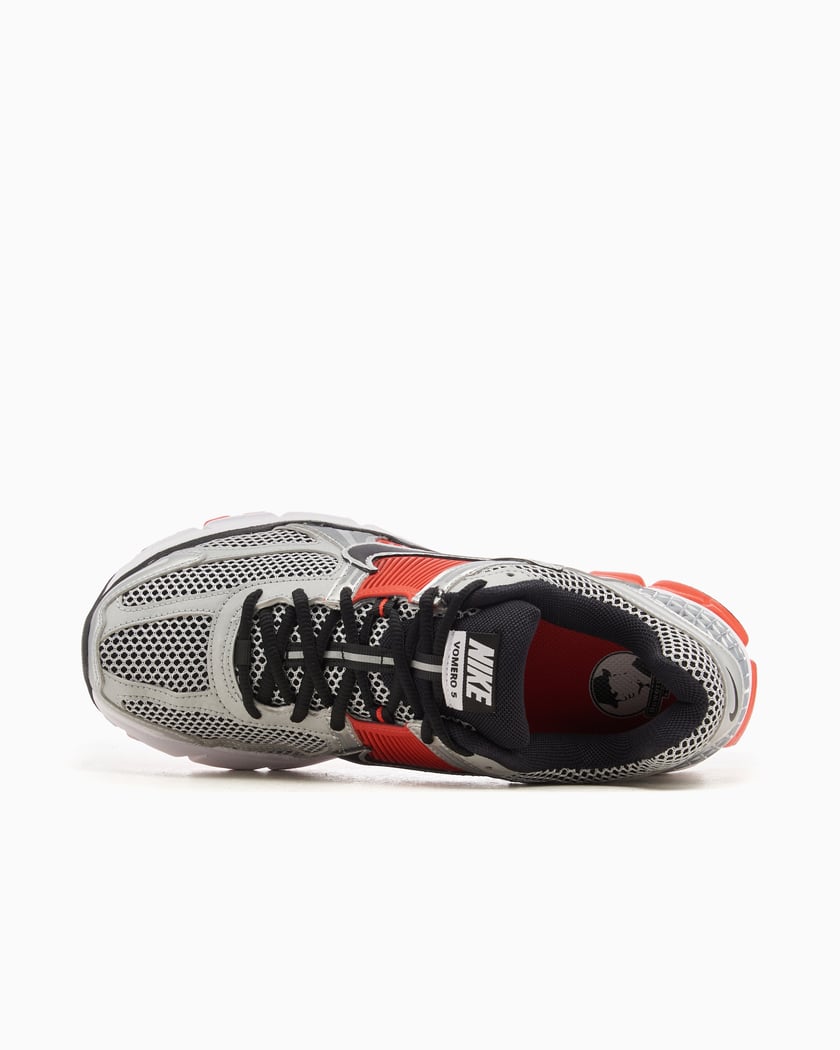 Nike Zoom Vomero 5 Silver colored FJ4151-005 | FOOTDISTRICT