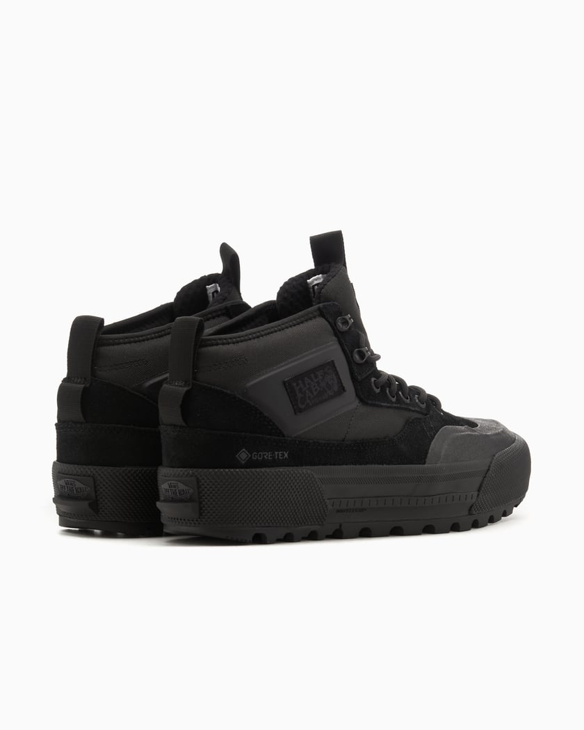 Vans MTE Half Cab Gore-Tex Black VN000CVMBKA | FOOTDISTRICT