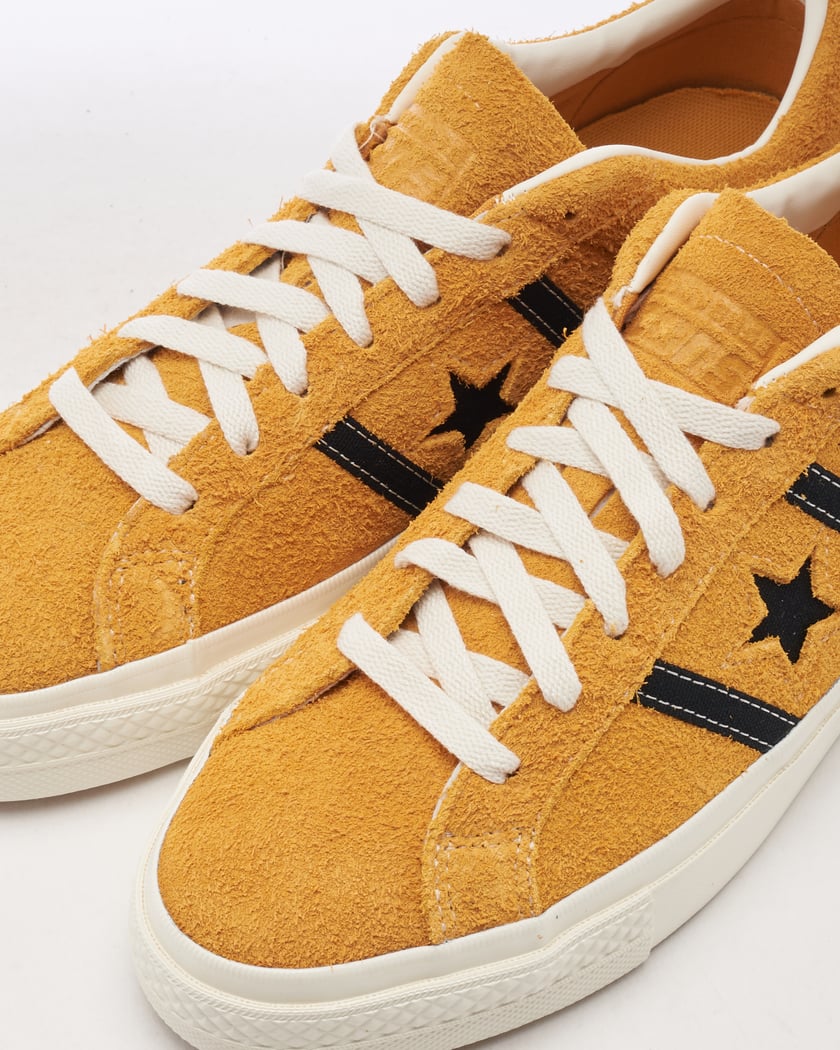 One star converse yellow outlet