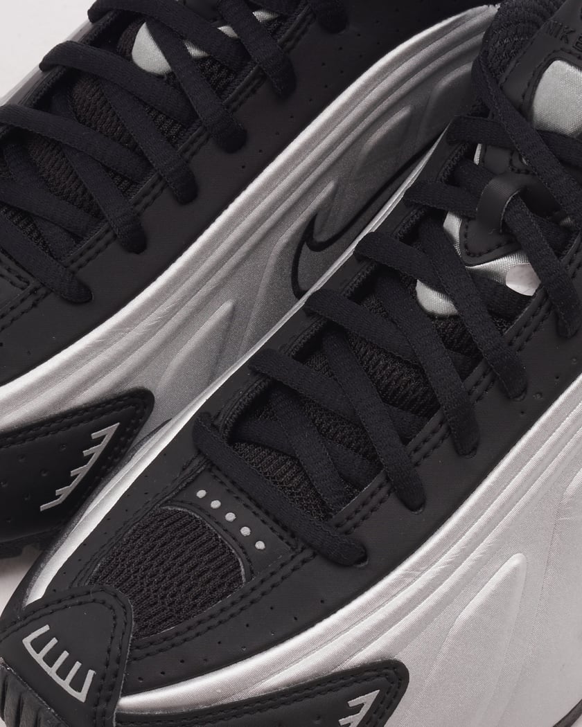 Shox r4 2019 on sale