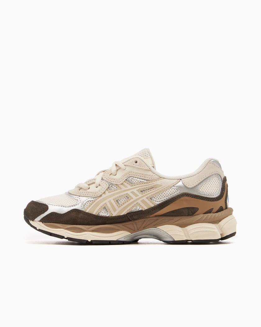 ASICS Gel NYC WeiB 1203A383 103 FOOTDISTRICT