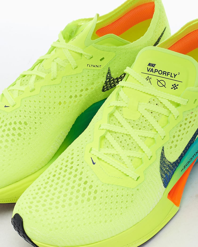 Nike ZoomX Vaporfly Next 3 Vert DV4129 700 FOOTDISTRICT