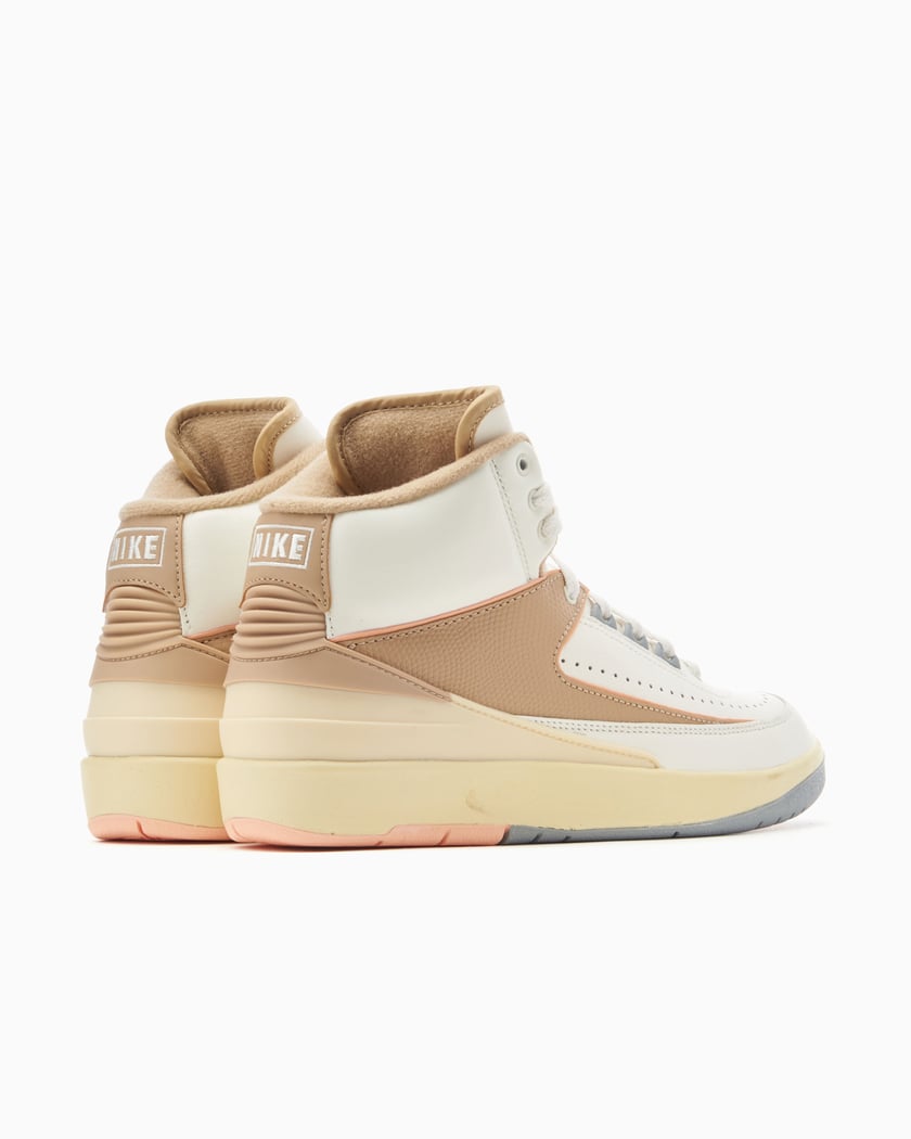 Jordan deals sneakers female