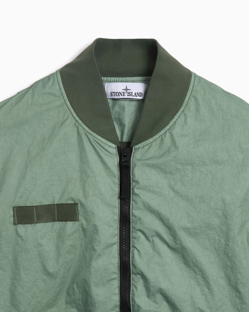 Stone Island Men's Bomber Jacket Green K1S154100004S0A21 Stone Island Men's Bomber Jacket Green K1S154100004S0A21
