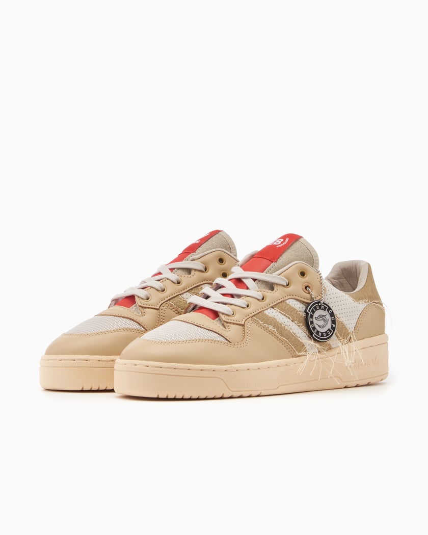 Adidas super 2025 court beige