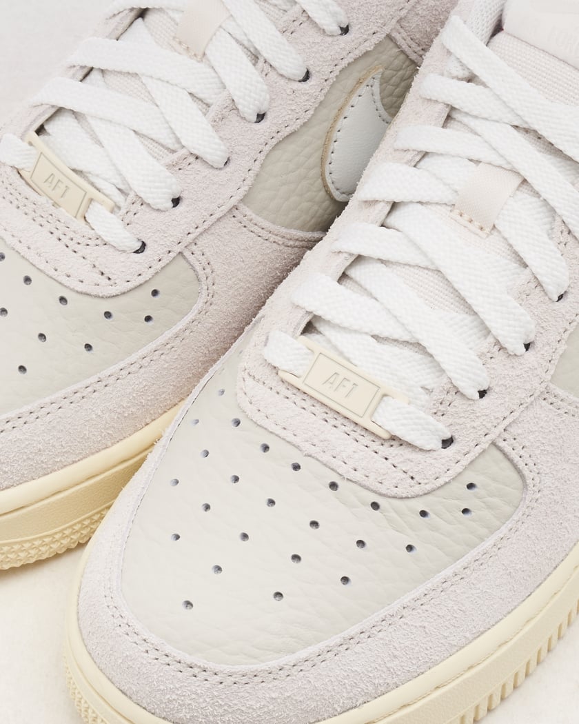 07 white air force 1
