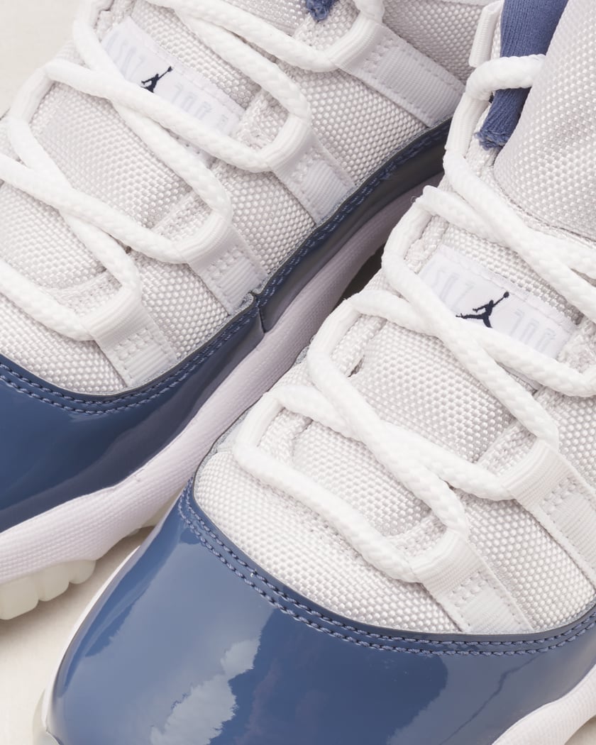 Jordan 11 retro sneakers top