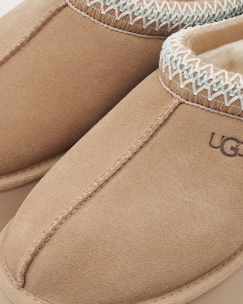UGG® Women's Tazz Brown 1122553-CHE | FOOTDISTRICT