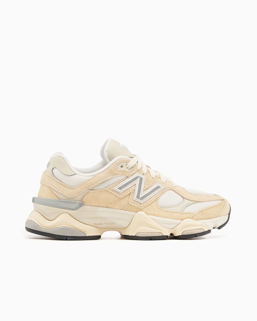 New Balance U9060 WNB Blanc U9060WNB FOOTDISTRICT