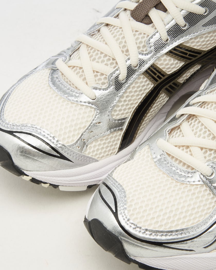  ASICS Zapatillas de running Gel-Nimbus 25 Platinum para mujer,  negro, plateado : Ropa, Zapatos y Joyería