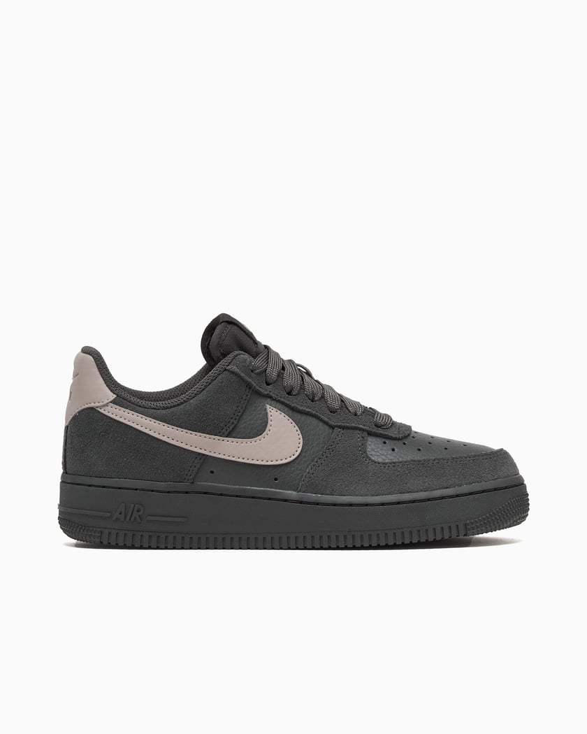 Nike Women's Air Force 1 Low Black II7650-200 | FOOTDISTRICT