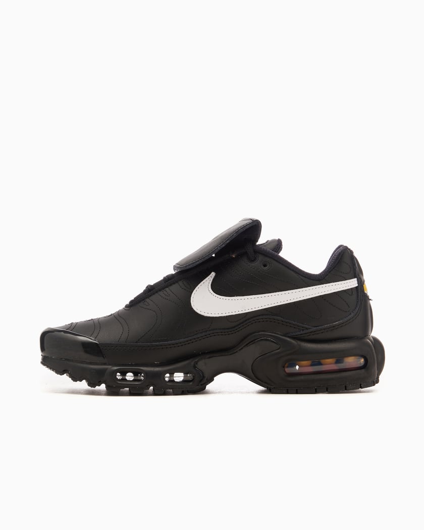 Nike Women s Air Max Plus Tiempo Black Black HF0074 001 FOOTDISTRICT