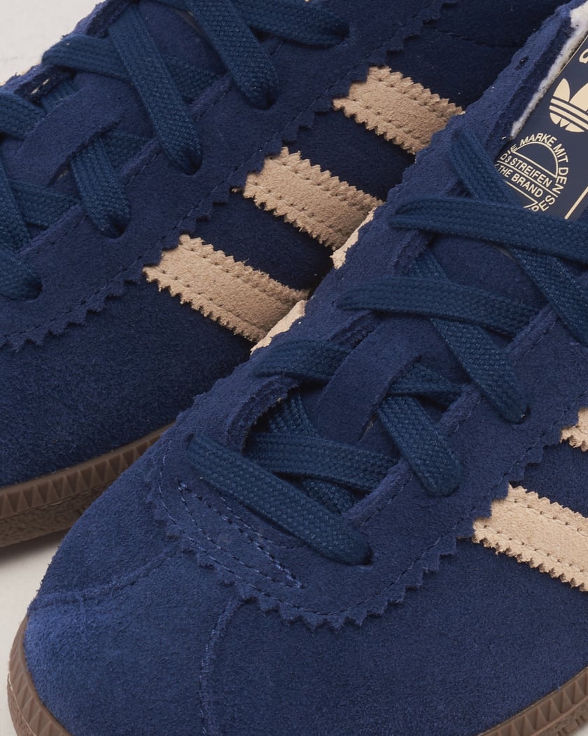 Adidas jeans bern on sale