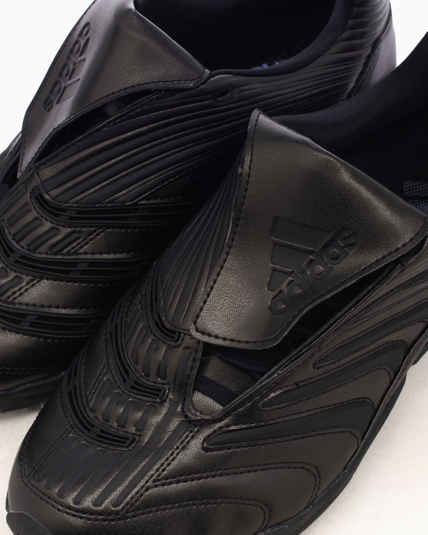 靴 adidas PREDATOR MEGARIDE BLACK 27 Blackout Adidas Predator Megaride Revealed - Footy Headlines