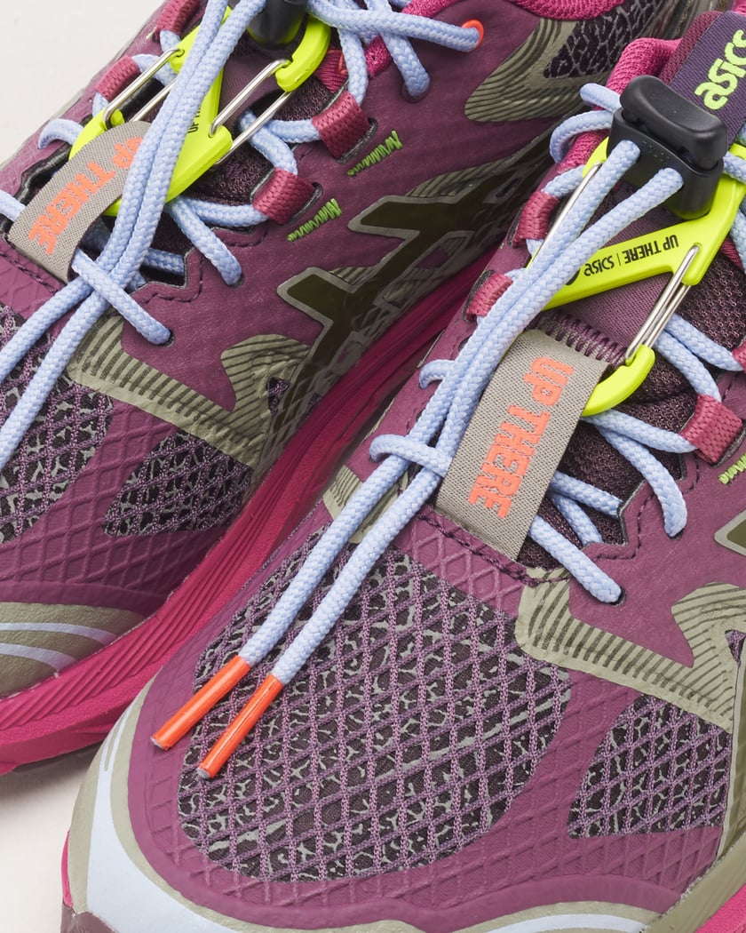 Saucony x up there store