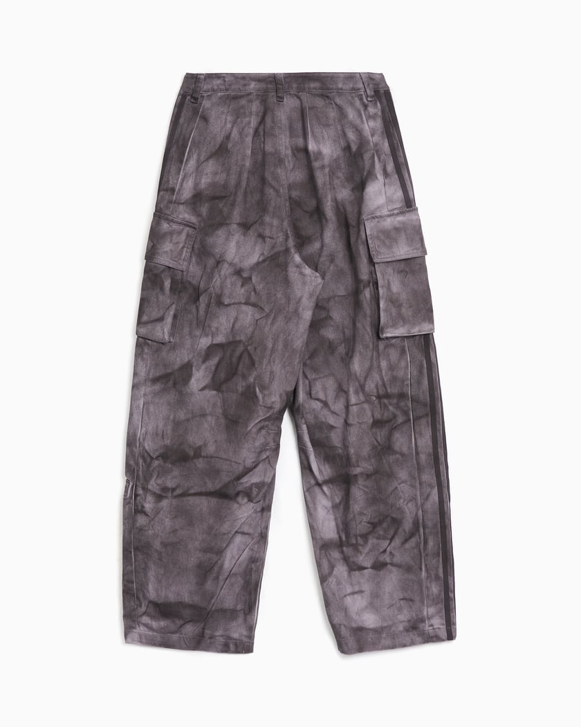 adidas Originals Women s Premium XXL Print Cargo Pants Gray IW5532 FOOTDISTRICT