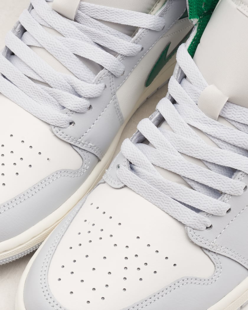 Amazon.com | Jordan Men's 1 Mid White/Black-White-Black