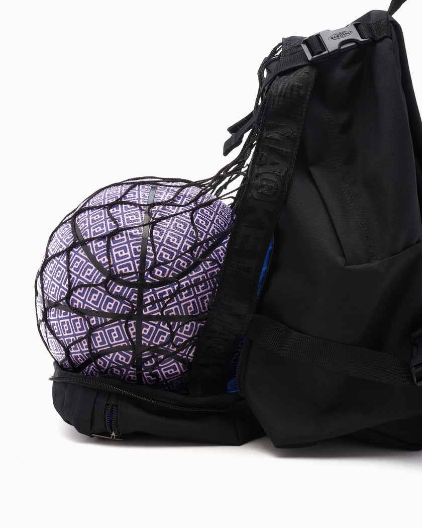 Eastpak sale wolf black
