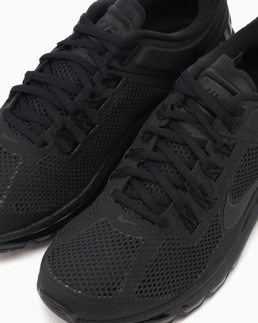 Nike Air Max 2013 Negro FZ3156 010 Comprar Online en FOOTDISTRICT