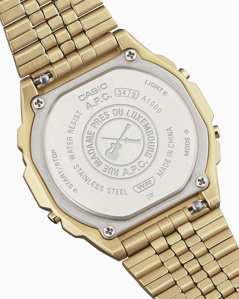 A.P.C. x Casio Watch Goldfarben MEAEF M71001 RAA FOOTDISTRICT