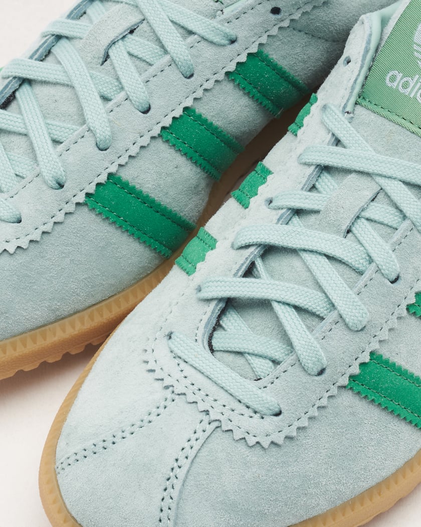 adidas Originals Women s Bermuda Vert IH0300 FOOTDISTRICT