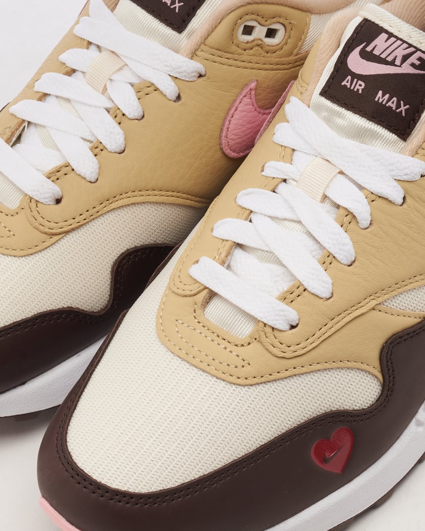 Deportivas nike mujer beige clearance